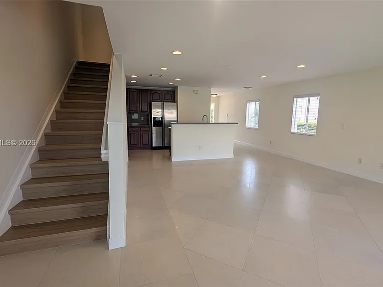 5910 Royal Way #---- — Photo 20
