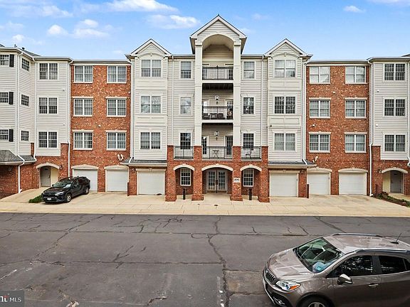 2nd image of 20745 Royal Palace Sq Unit 209