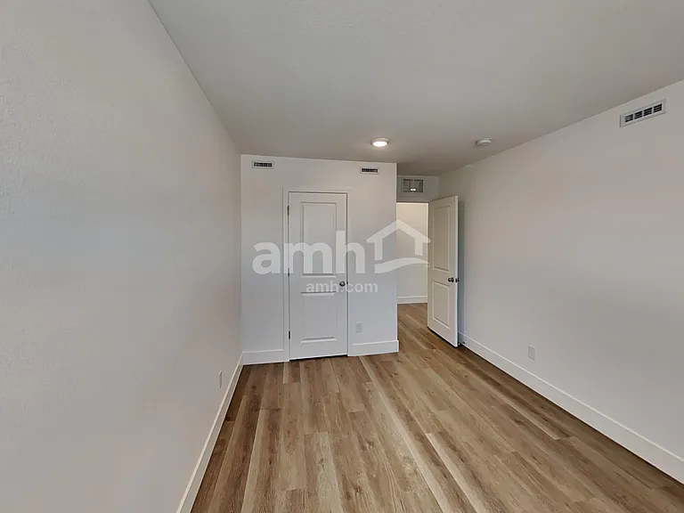 5865 Iron Islands St — Photo 18