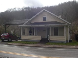 799 W 2nd St, Weston, WV 26452