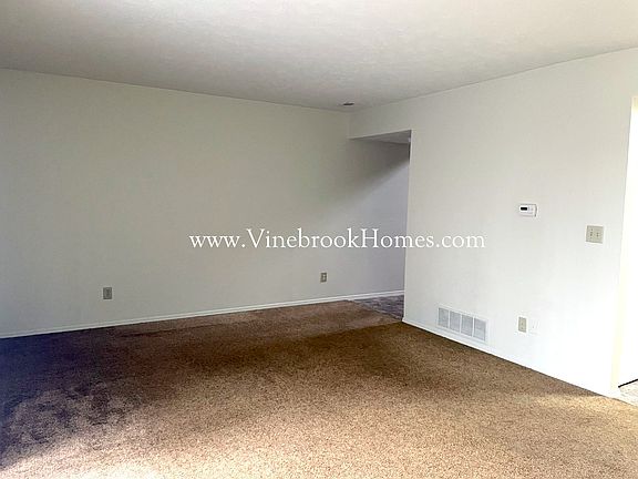 4th image of 2497 Cross Village Dr