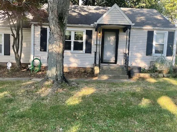 1015 Lois Ave NW, North Canton, OH 44720