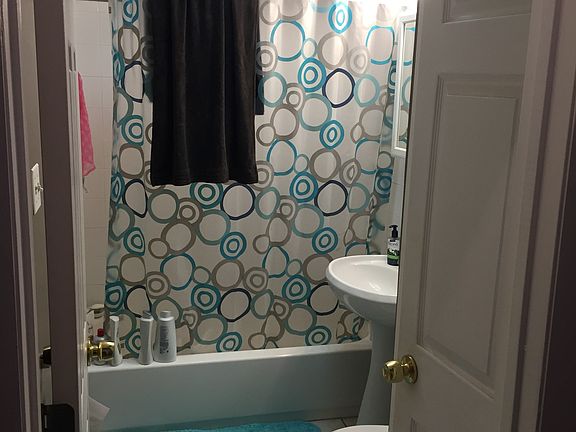 4th image of 1609 Oak Park Ave #A