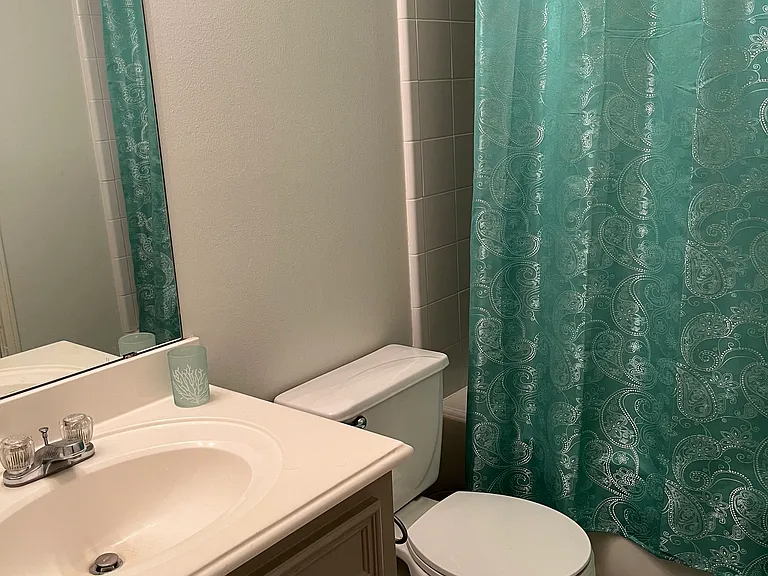806 W Heights Hollow Ln — Photo 9
