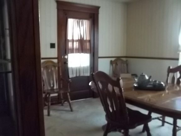 5th image of 400 Girard Ave