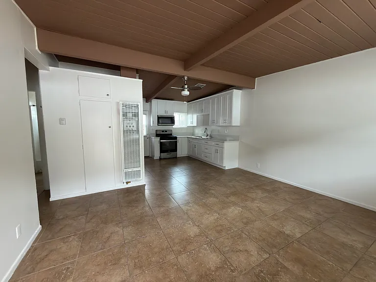 2225 Pacific Ave #B — Photo 2