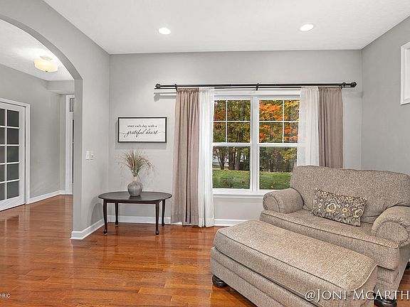 5th image of 5248 Branta Dr NE