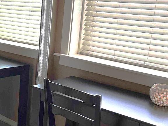 5th image of 302 W Yakima Ave APT 202