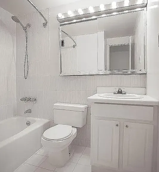 220 E 24th St #4G — Photo 11