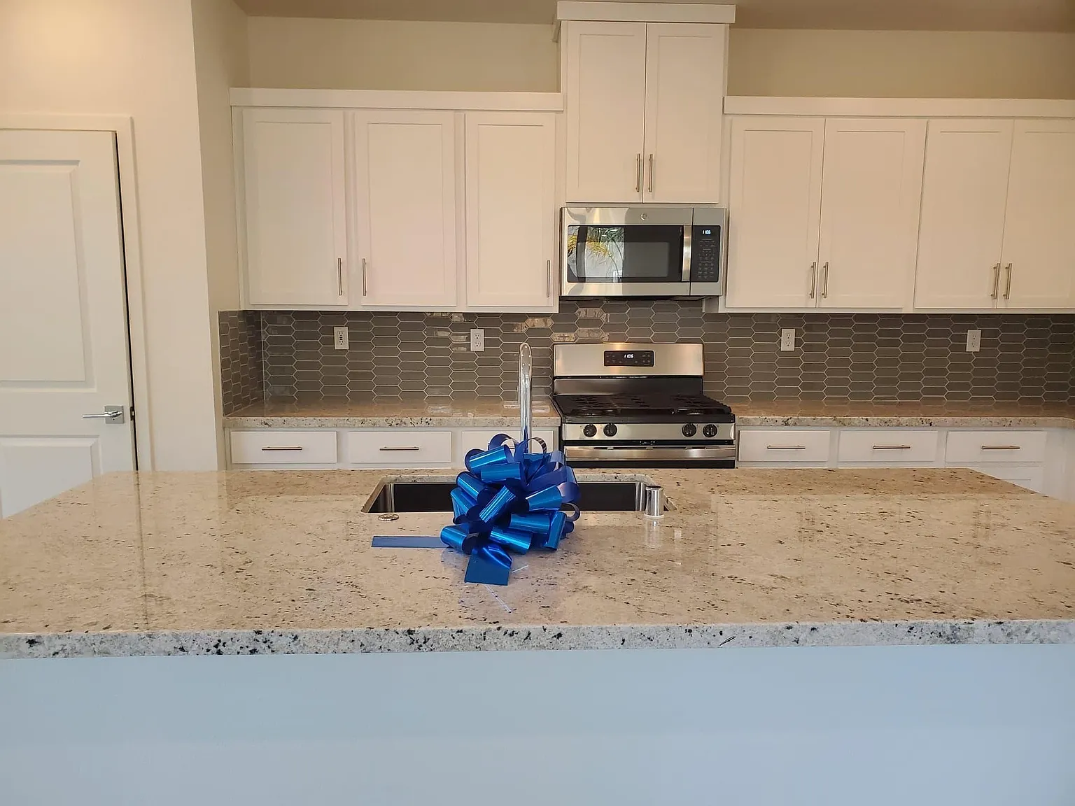 536 Gemstone Way — Photo 3