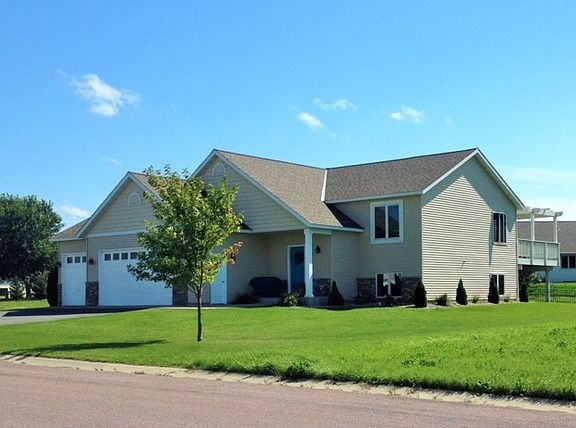 2nd image of 104 Birch St