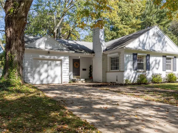 2535 Grant Ave, Cuyahoga Falls, OH 44223