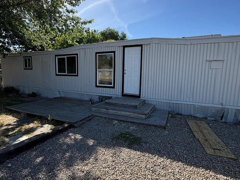 524 E Elgin St — Photo 11