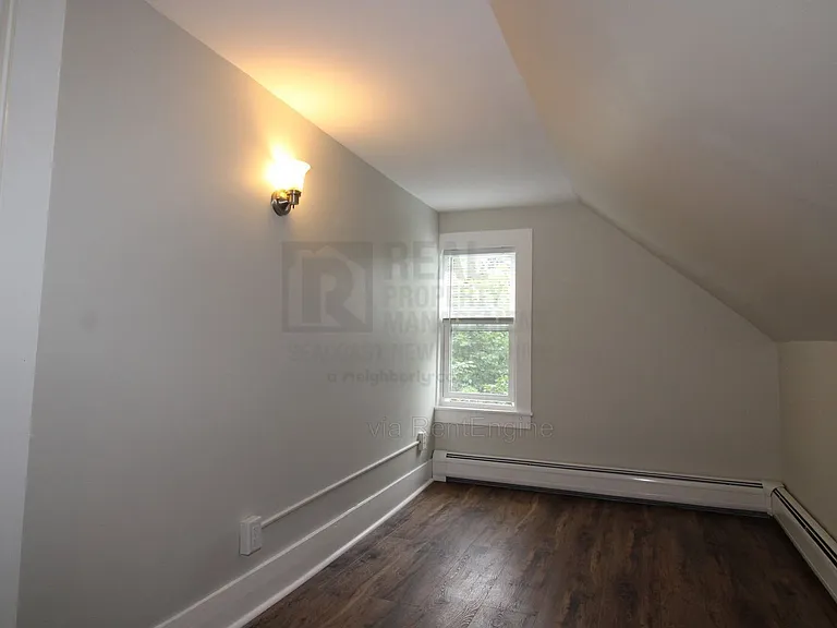 23 High St — Photo 15