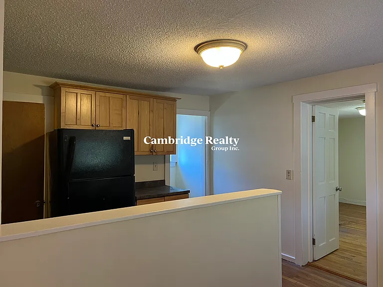 4 Park St #1 — Photo 4