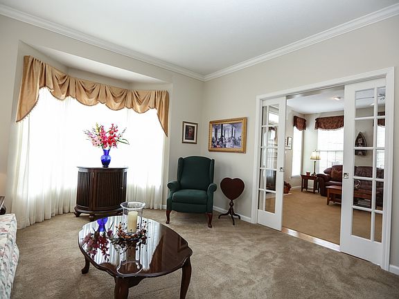 4th image of 3410 Woodlands Cir