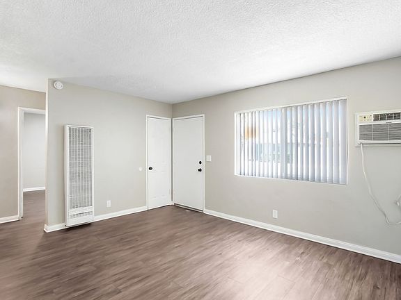 2nd image of 23752 Sunnymead Blvd #1/2
