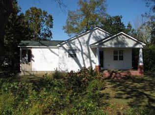 747 Kay Rd, Byron, GA 31008