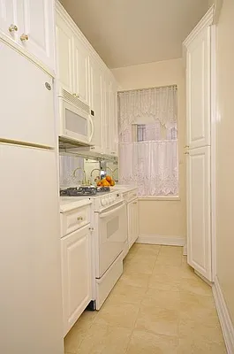 Rented by Keller Williams NYC | media 24