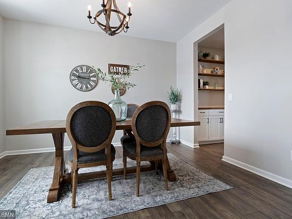 3rd image of 5298 Sundial Ln