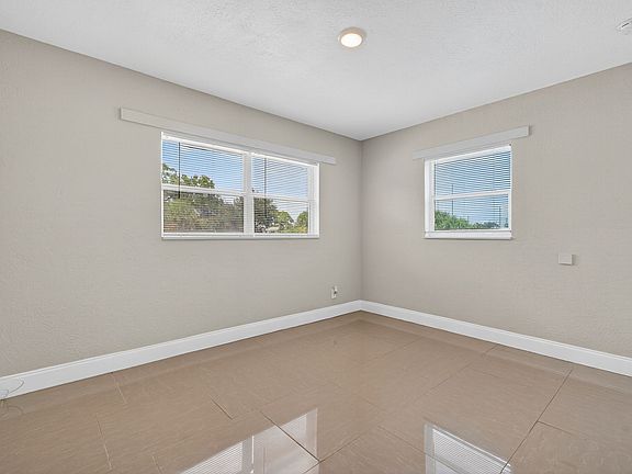 5th image of 2858 Freemont Ter S #1