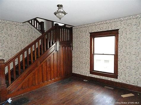 5th image of 510 N Main St