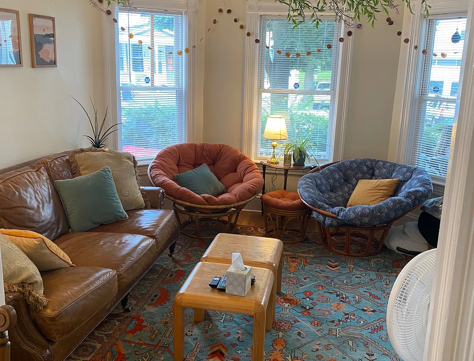 5 bed, 2000 sqft, $5,750 — Photo 2