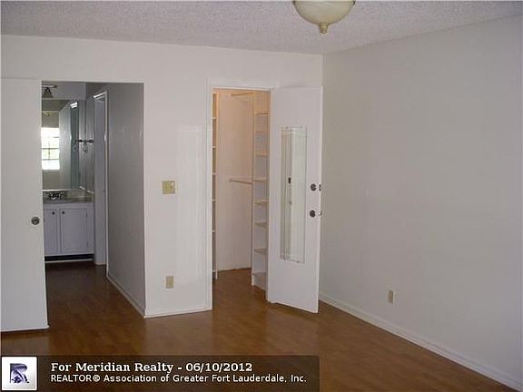 4th image of 6503 Bay Club Dr APT 2