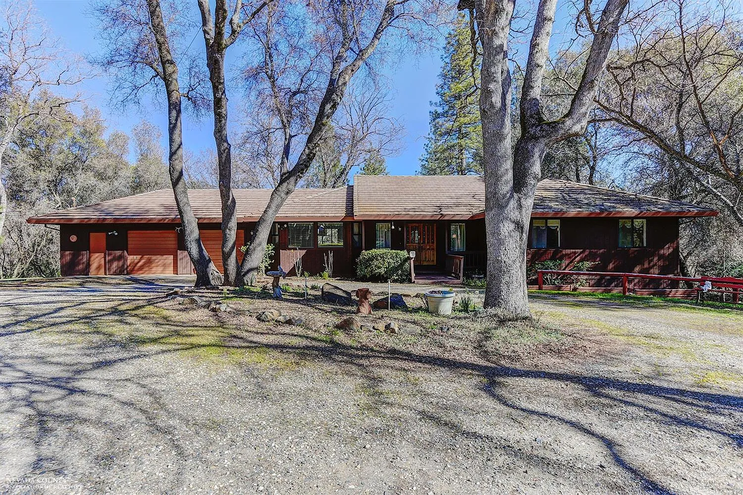 18831 Hilltop Rd photo 1