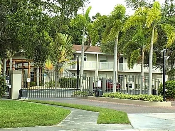 900 La Costa Cir Unit 6, Sarasota, FL 34237