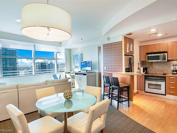 2nd image of 1395 Brickell Ave #2902