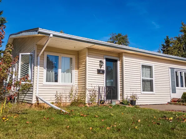 55 Corrigan Ct, Charlottetown, PE C1A 8N5