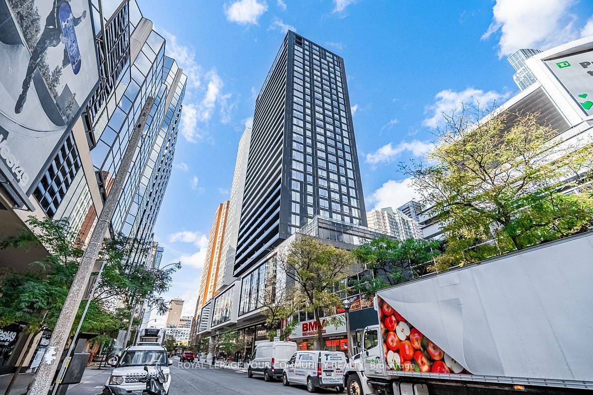 20 Edward St 613, Toronto, ON