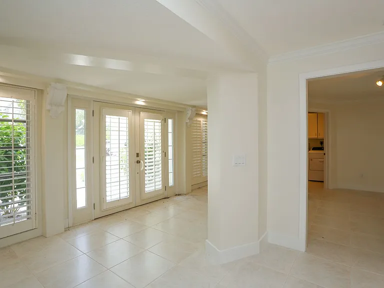2901 Crayton Rd — Photo 39