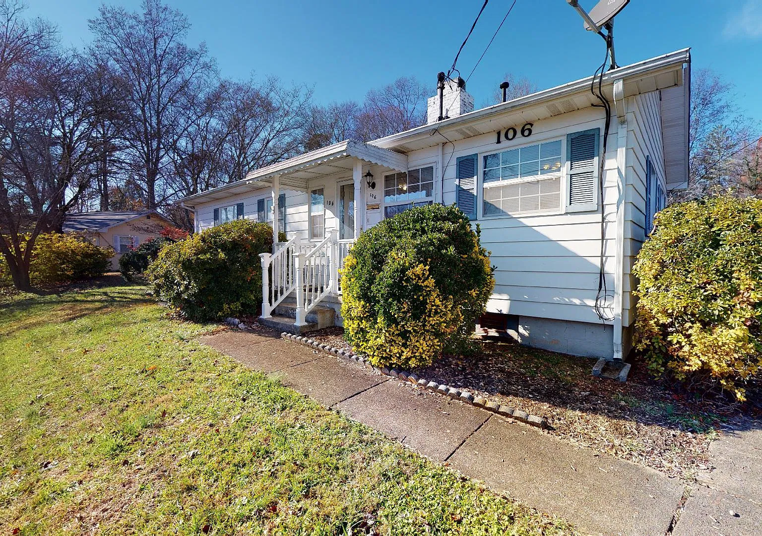 3 bed, 1300 sqft, $2,100 — Photo 2