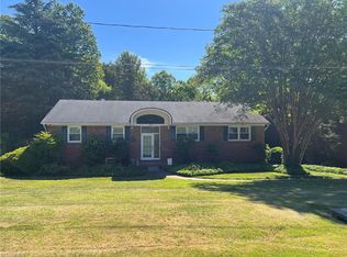 5630 Clinedale Ct, Pfafftown, NC 27040