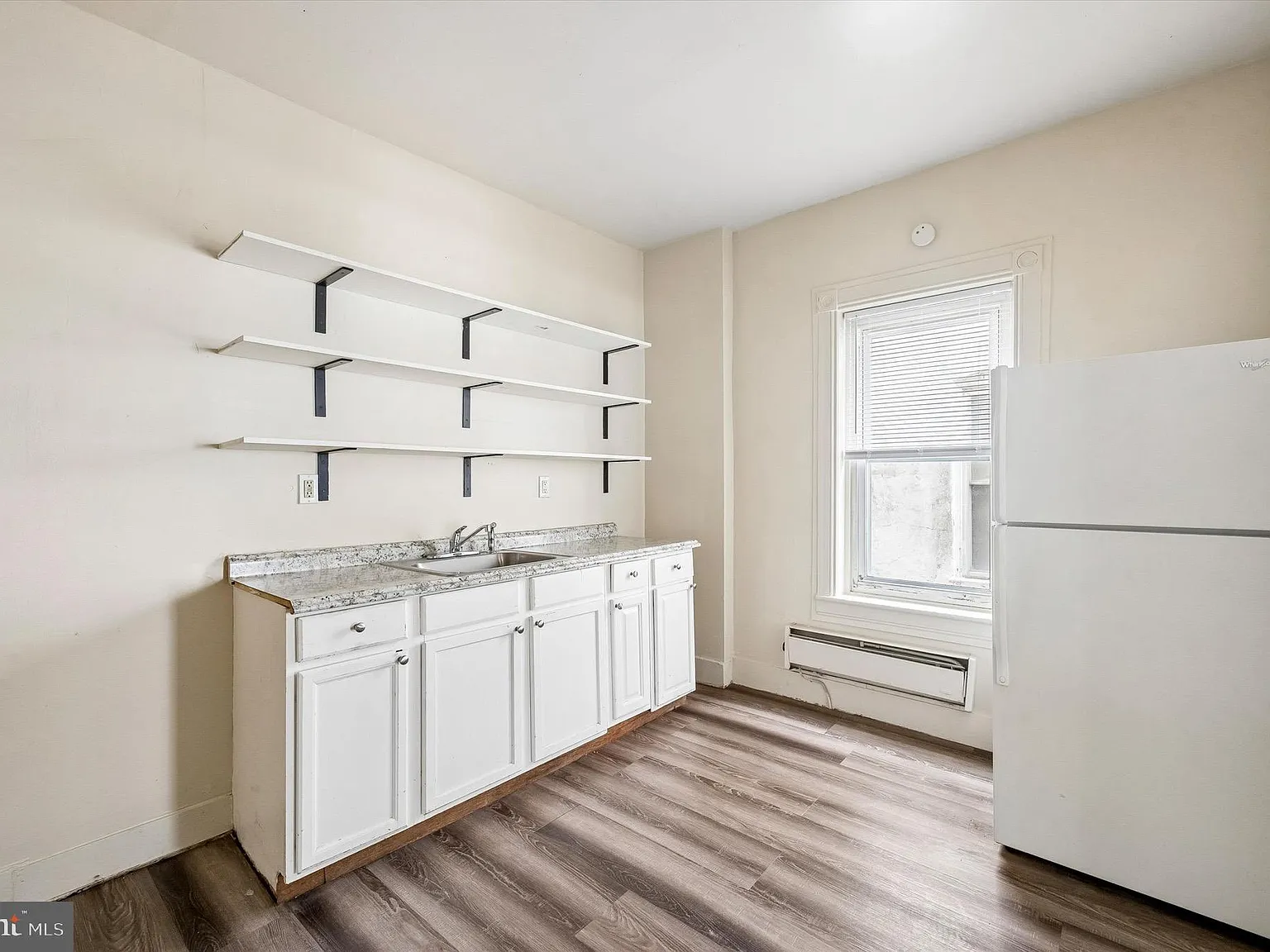 2 bed, 900 sqft, $1,250 — Photo 2