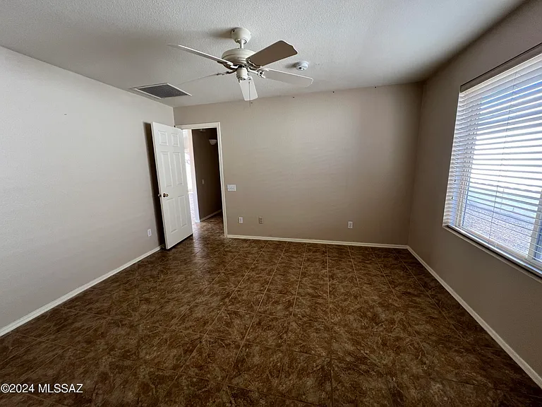 8820 N Mesquite Bluffs Pl — Photo 11