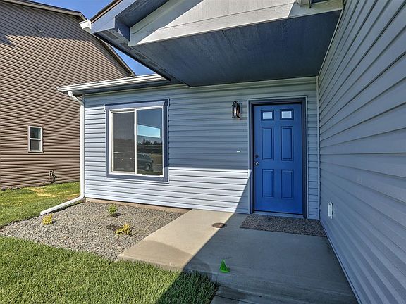 4th image of 502 N Dartmouth Ln
