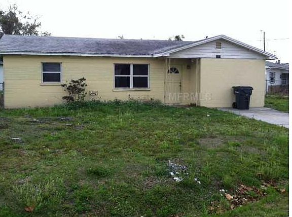 2nd image of 2221 Weber St