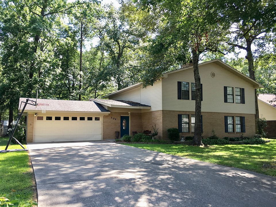 1st image of 104 Woodshire Dr