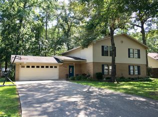 104 Woodshire Dr, Crossett, AR 71635