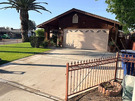 3rd image of 1328 Malerbi Ct