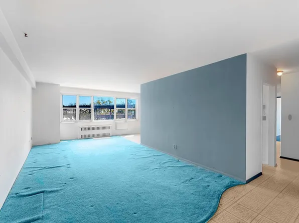 2940 W 5th St #3P, Brooklyn, NY 11224