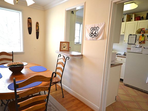 Dining area into kitchen