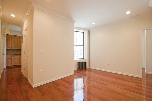 Rented by Meyerson Management | media 9