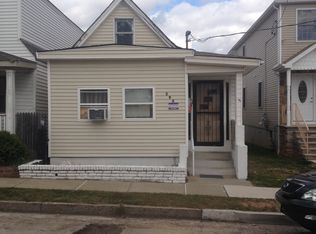 296 Jeffries St, Perth Amboy, NJ 08861