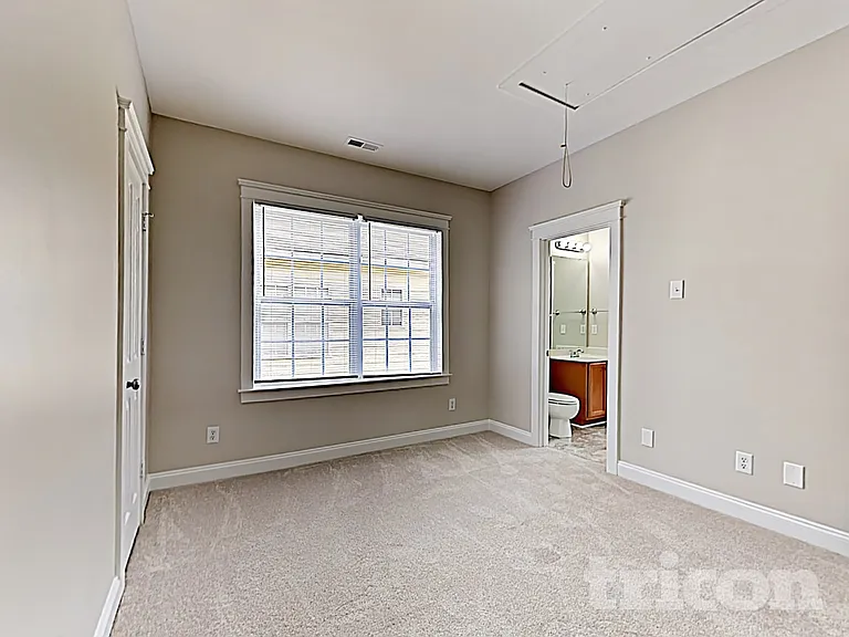 6723 Dunton St — Photo 12
