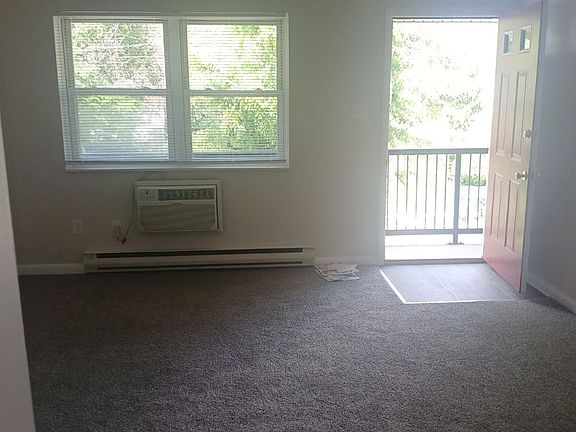 4th image of 375 N Mitchell Ave APT 10
