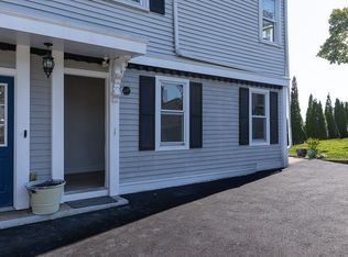 4 Farragut Rd #1, Ipswich, MA 01938